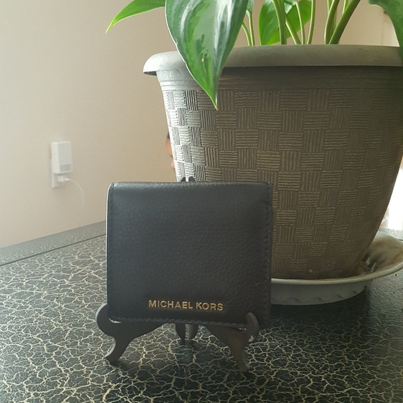 Michael Kors Handbags - Card case carryall....color coffee